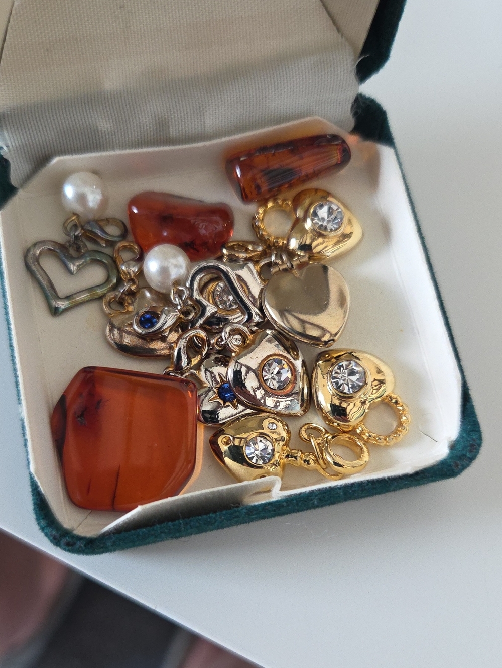 Vintage Fashion Pendant Charm Lot Heart Rhinestone Amber Tone Pearl Bulk